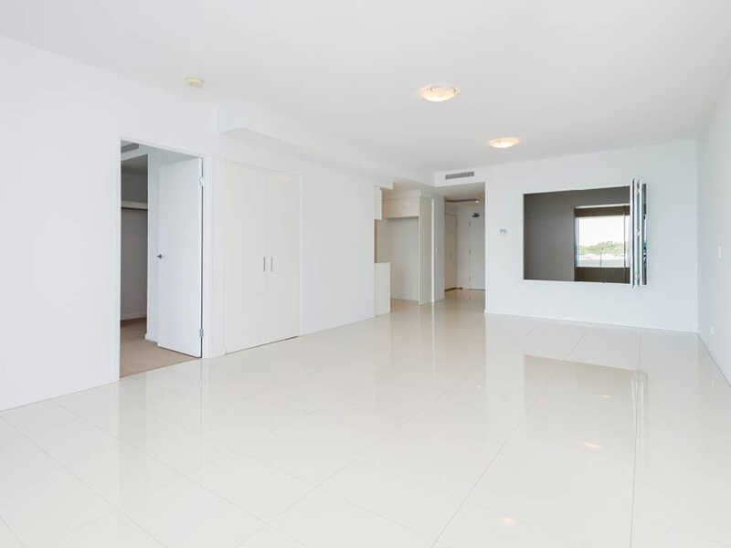 304/3 Compass Drive, Biggera Waters QLD 4216
