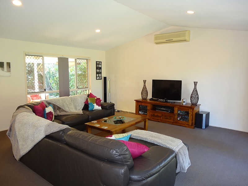 5 Hazeltine Place, Parkwood QLD 4214