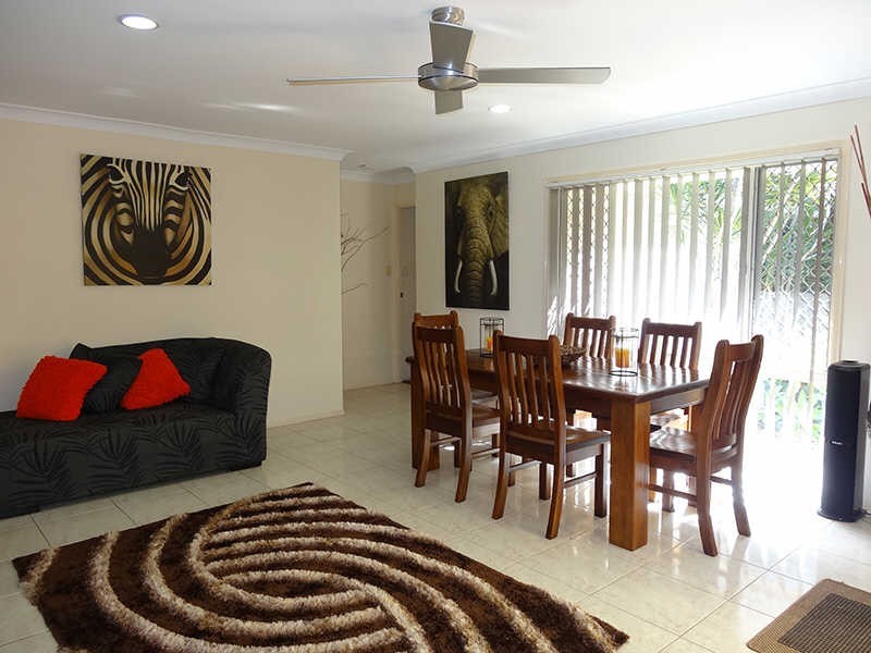 5 Hazeltine Place, Parkwood QLD 4214