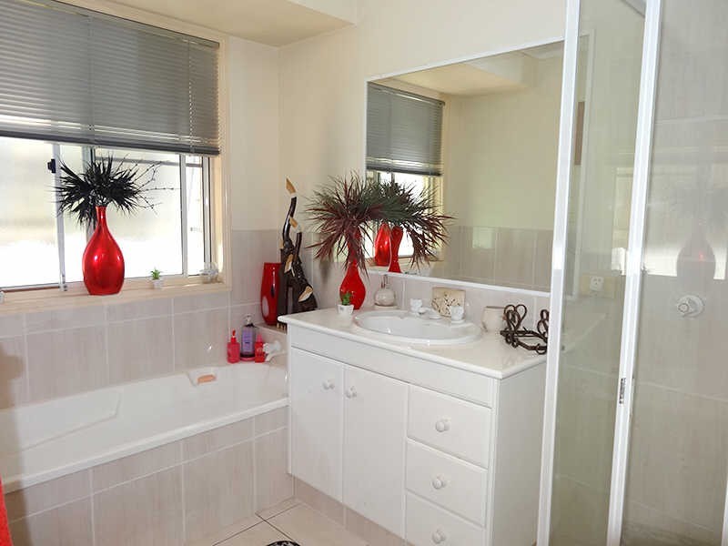 5 Hazeltine Place, Parkwood QLD 4214