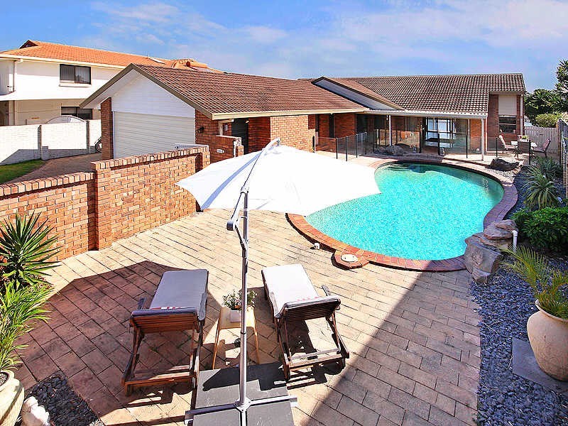 23 Kikori Crescent, Runaway Bay QLD 4216