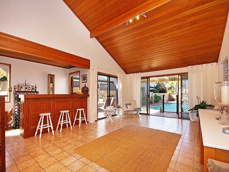 23 Kikori Crescent, Runaway Bay QLD 4216