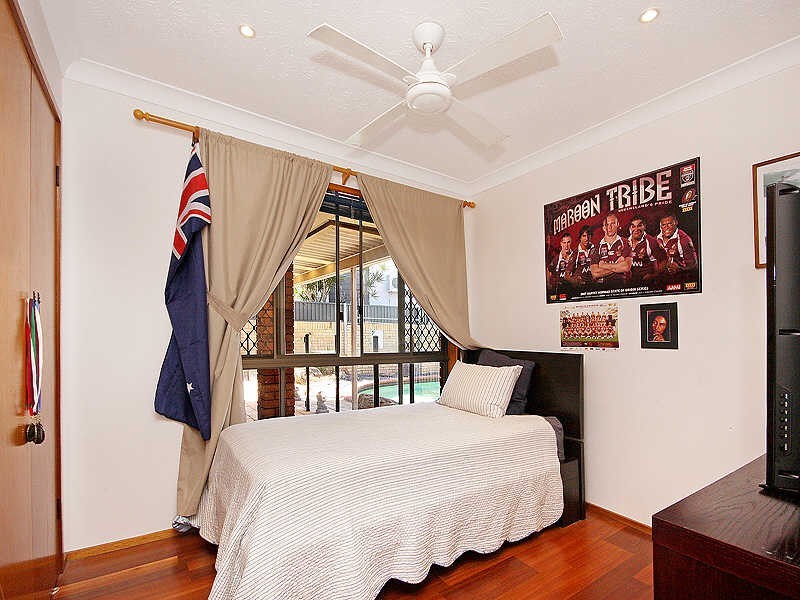 23 Kikori Crescent, Runaway Bay QLD 4216