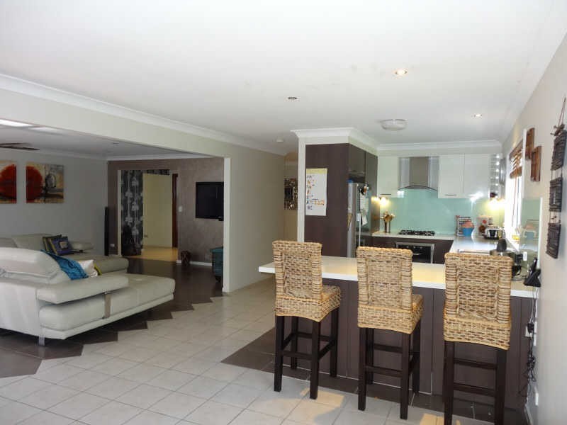 87 Lae Drive, Runaway Bay QLD 4216