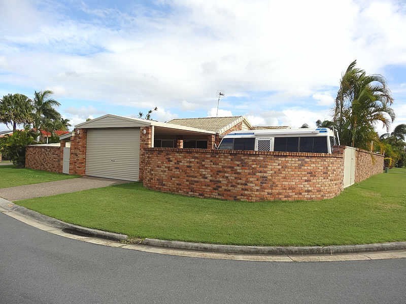 1 Longboat Place, Biggera Waters QLD 4216