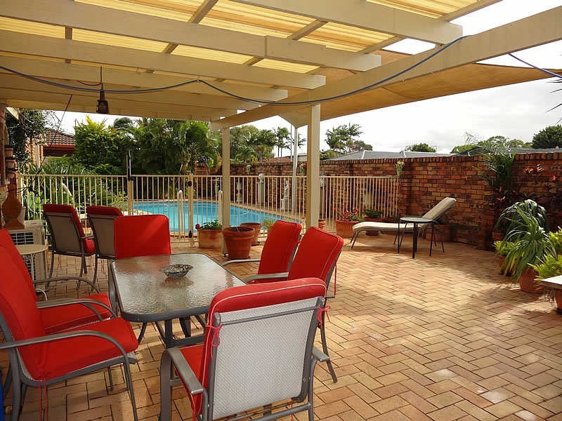 1 Longboat Place, Biggera Waters QLD 4216