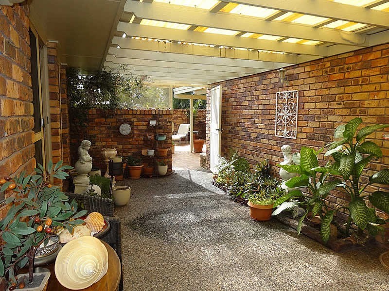 1 Longboat Place, Biggera Waters QLD 4216