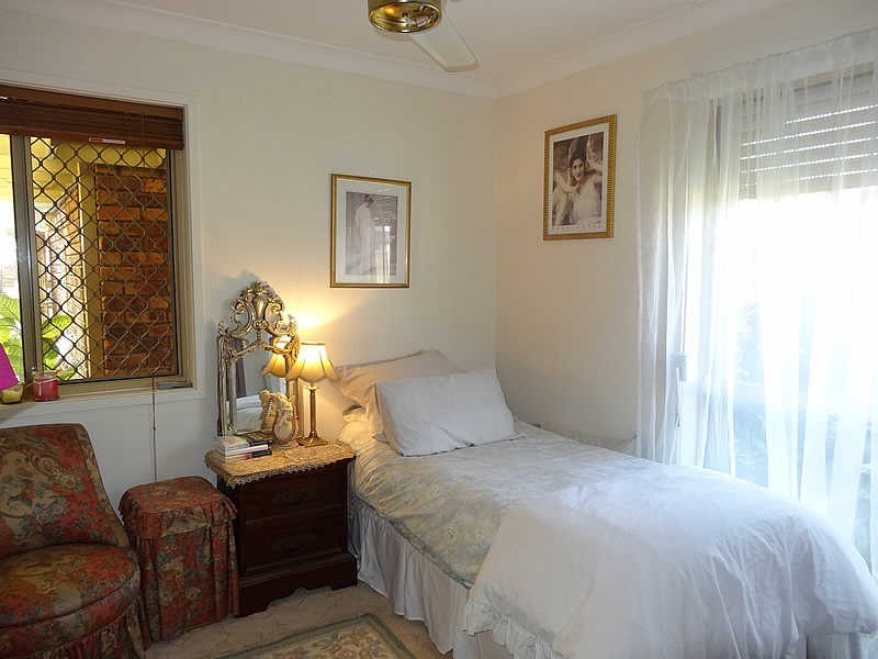 1 Longboat Place, Biggera Waters QLD 4216