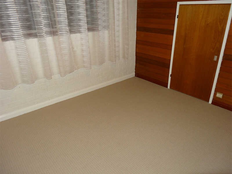 28B The Crescent, Ashmore QLD 4214