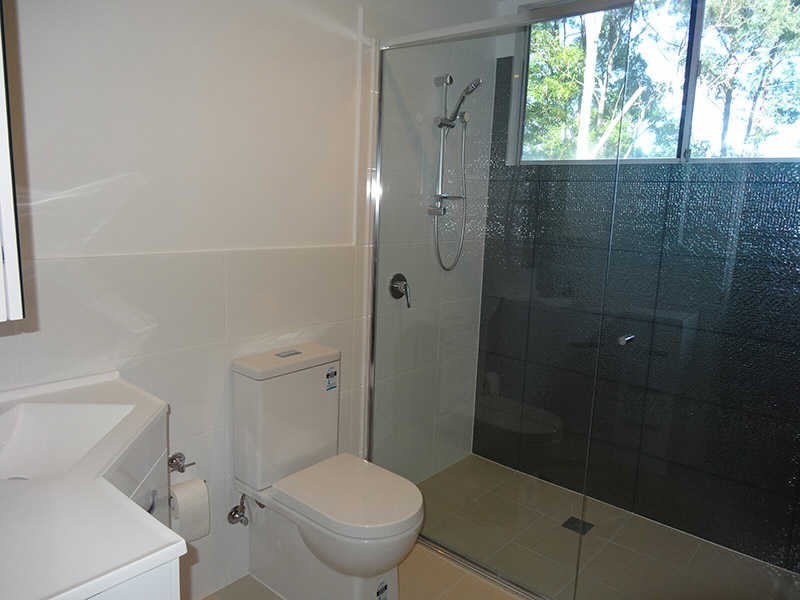 28B The Crescent, Ashmore QLD 4214