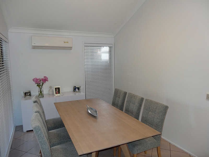 2/136 Oxley Drive, Paradise Point QLD 4216