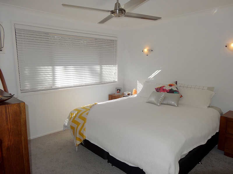 2/136 Oxley Drive, Paradise Point QLD 4216