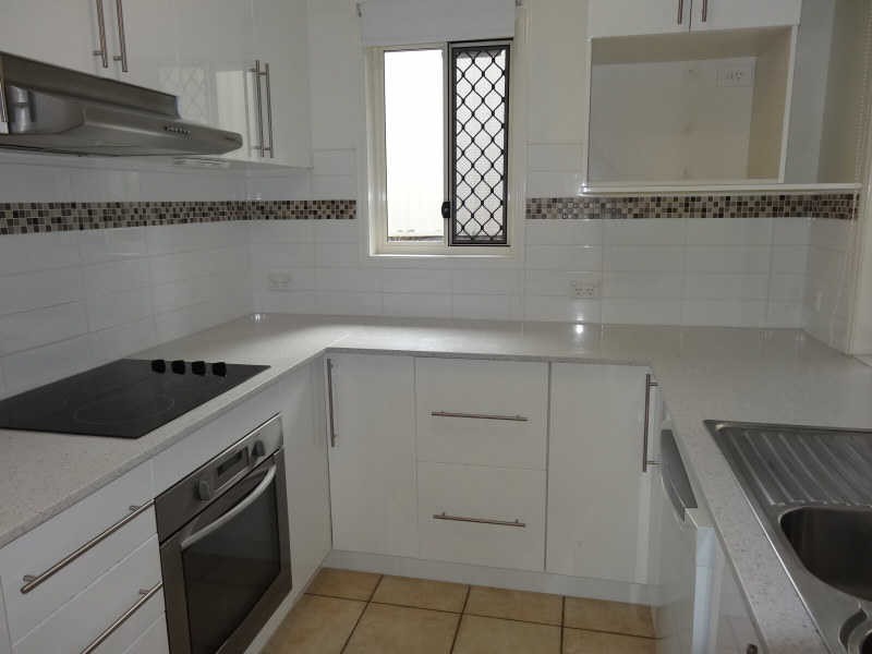 1/239 Government Rd, Labrador QLD 4215