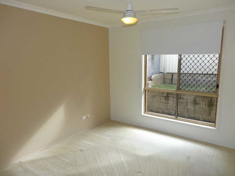 1/239 Government Rd, Labrador QLD 4215