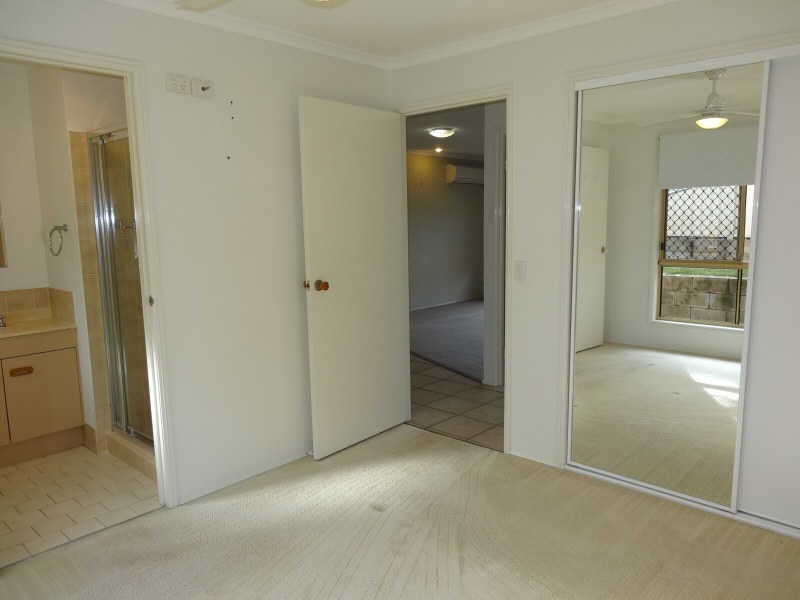 1/239 Government Rd, Labrador QLD 4215