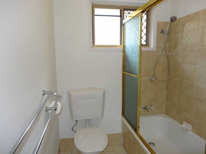 1/239 Government Rd, Labrador QLD 4215