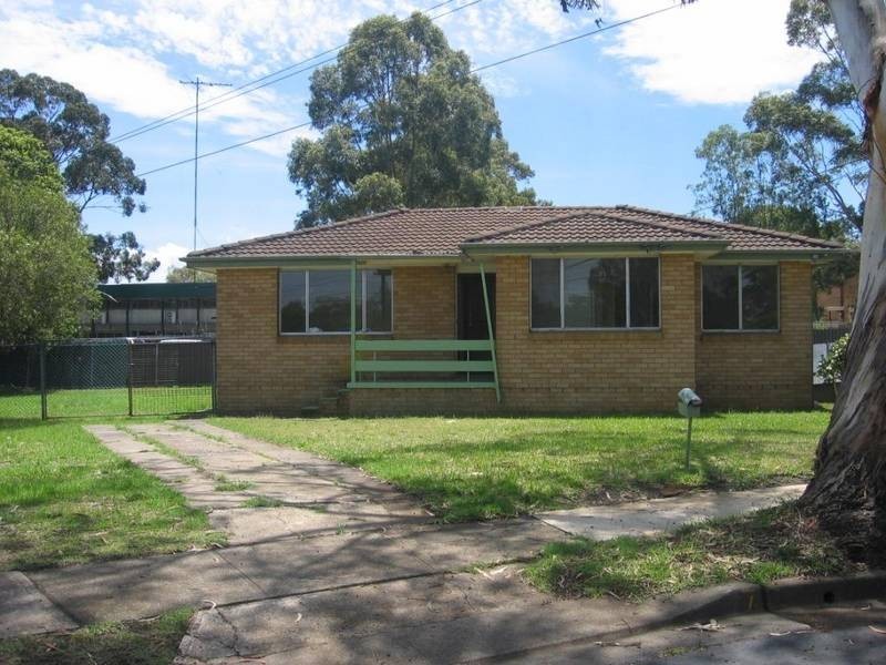 7 Tarun Place, Dharruk NSW 2770