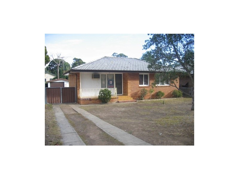 20 MARQUESA CRESCENT, Lethbridge Park NSW 2770