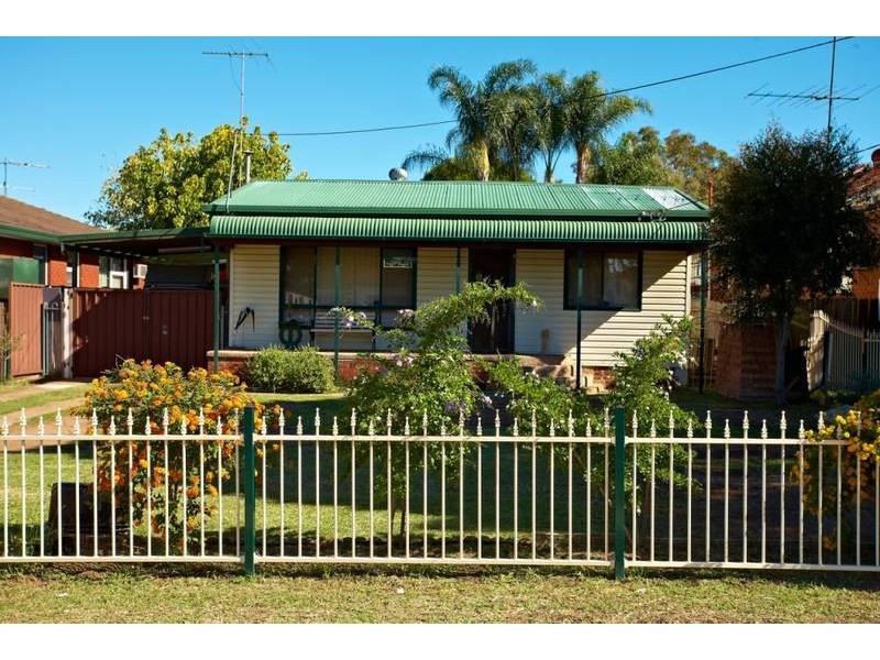 32 Brooker Street, Colyton NSW 2760