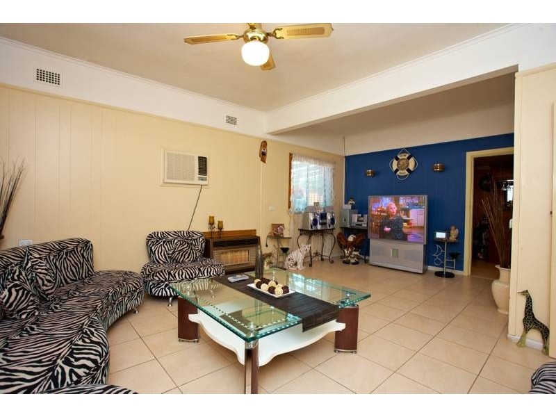 32 Brooker Street, Colyton NSW 2760