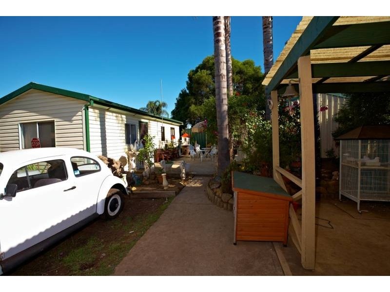 32 Brooker Street, Colyton NSW 2760