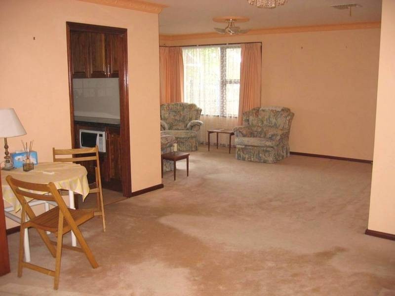 8 Sunda Avenue, Whalan NSW 2770