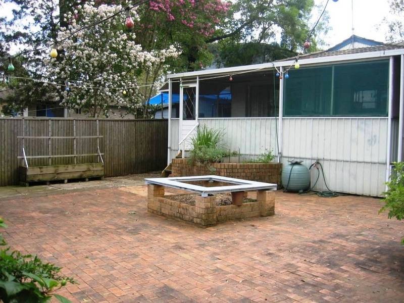 8 Sunda Avenue, Whalan NSW 2770