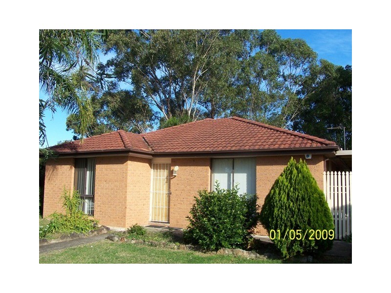 40 LAMERTON STREET, Oakhurst NSW 2761