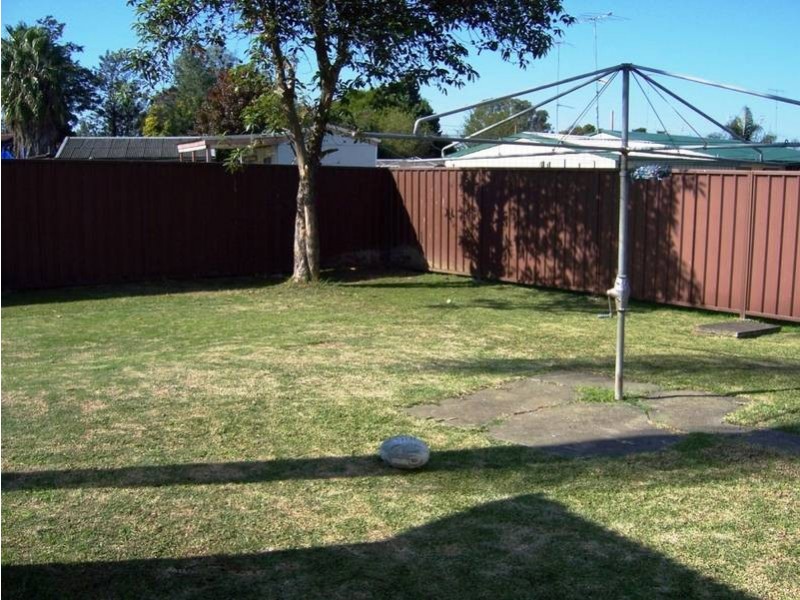 11 Hasselburgh Street, Tregear NSW 2770