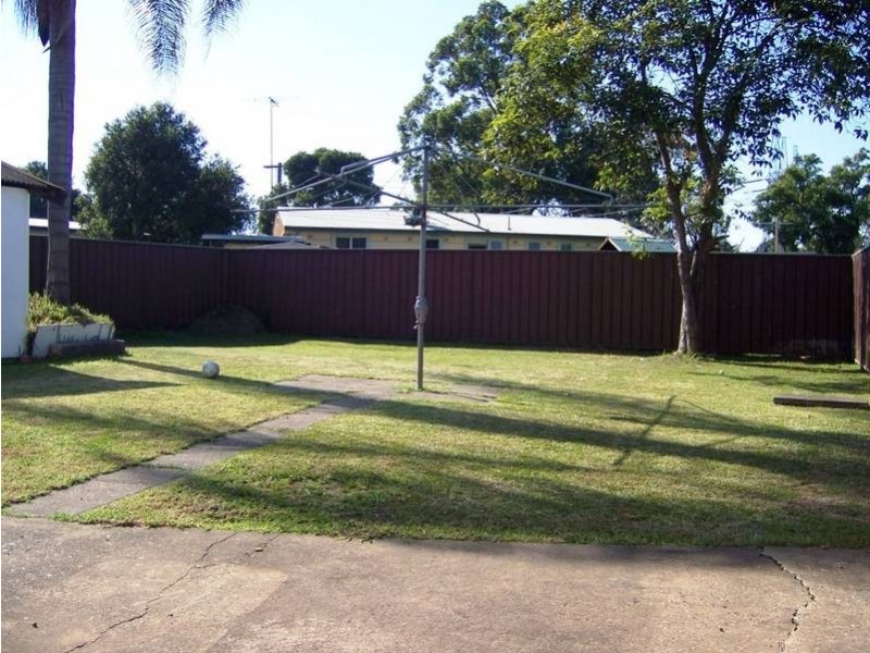 11 Hasselburgh Street, Tregear NSW 2770