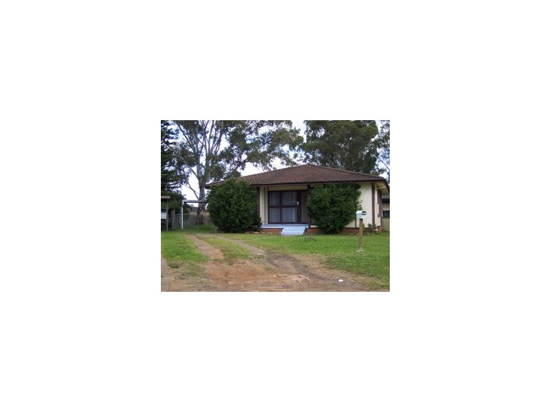 22 CUMBERNAULD CRESCENT, Dharruk NSW 2770
