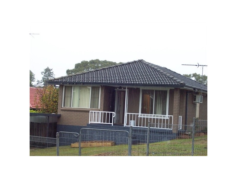 28 VINCENNES AVENUE, Tregear NSW 2770