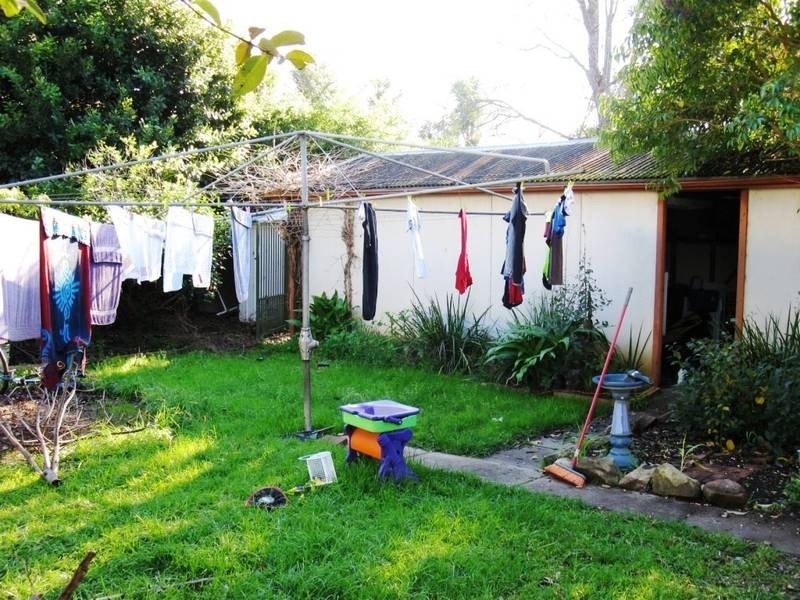 32 Wangaroa Crescent, Lethbridge Park NSW 2770