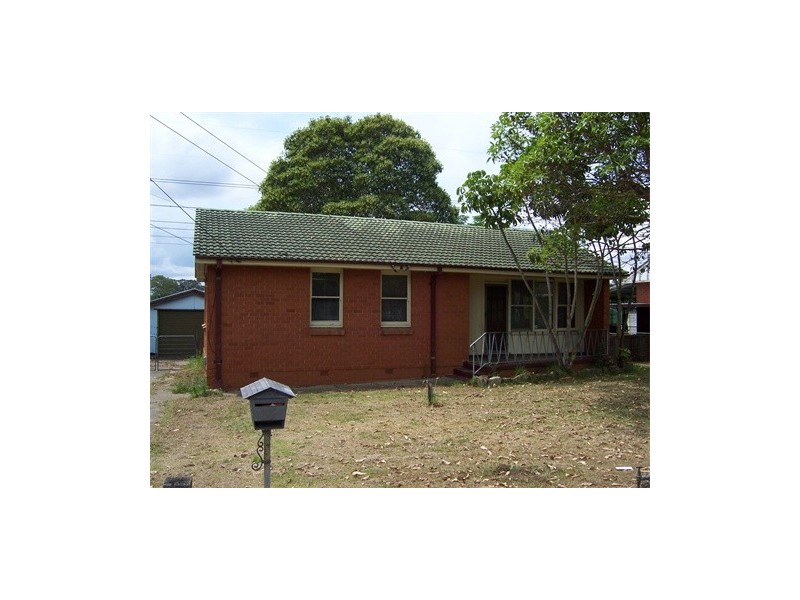 41 MANILA ROAD, Lethbridge Park NSW 2770