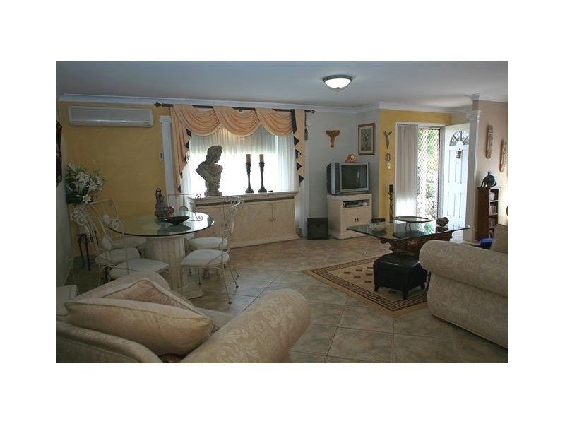 6 Scherell street, Dharruk NSW 2770