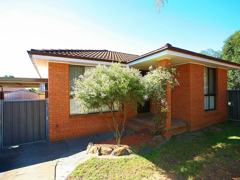 17 Bellini Place, St Clair NSW 2759