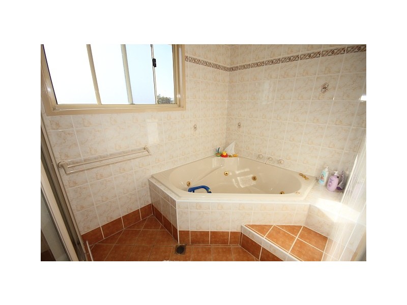 15 Speers Crescent, Oakhurst NSW 2761