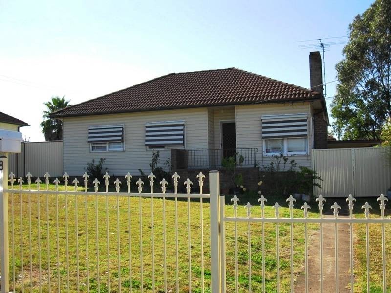 8 Stapleton Parade, St Marys NSW 2760