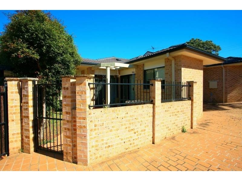 2/61 Targo Road, Girraween NSW 2145