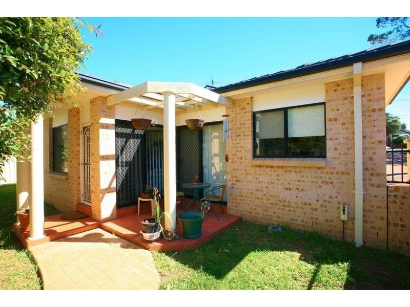 2/61 Targo Road, Girraween NSW 2145