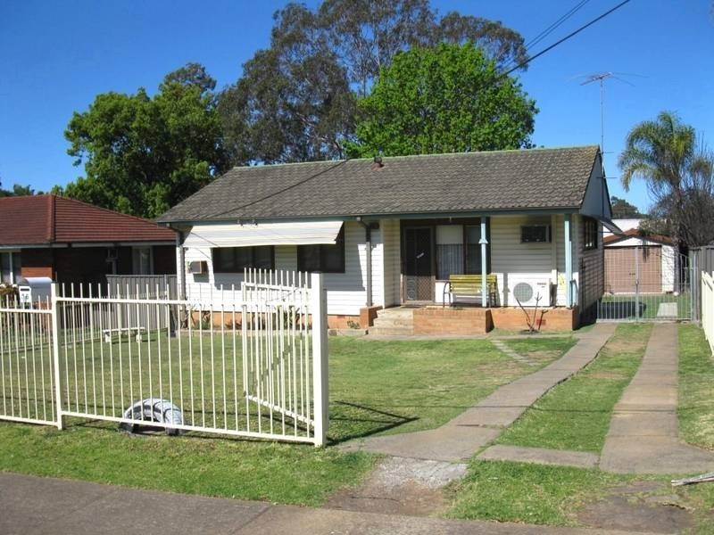 26 Popondetta Road, Whalan NSW 2770