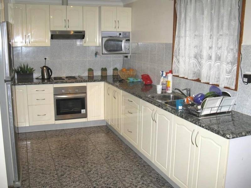 4 Kew Place, Dharruk NSW 2770