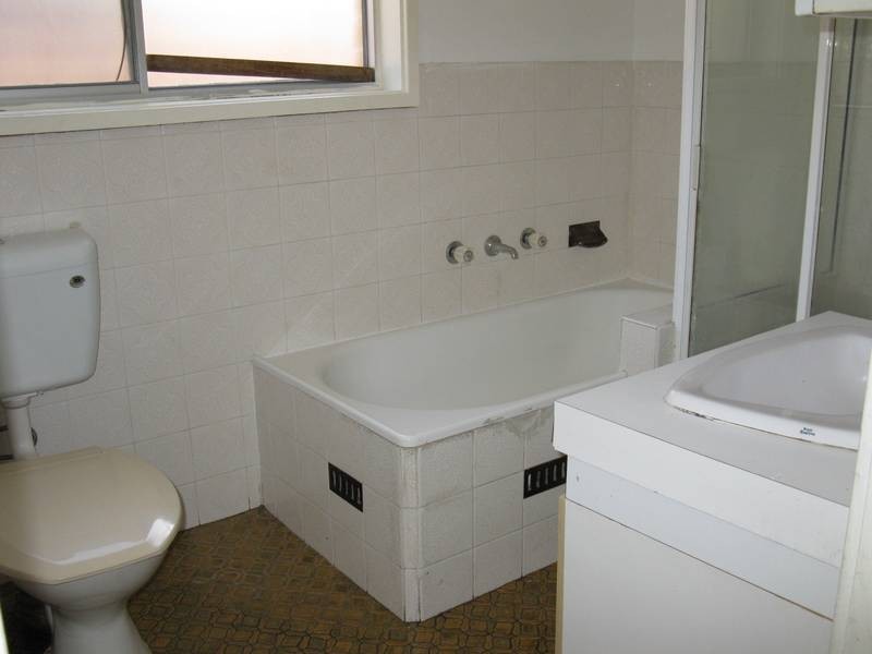 6 Caramar Street, Dharruk NSW 2770