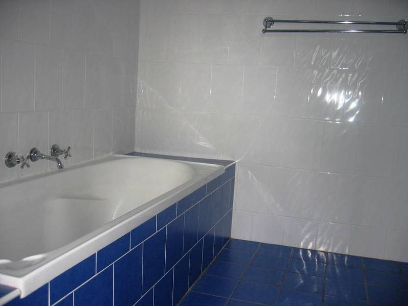 4 Gregory Avenue, Oxley Park NSW 2760