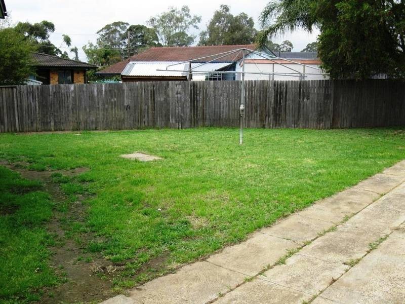 68 Popondetta Rd, Whalan NSW 2770