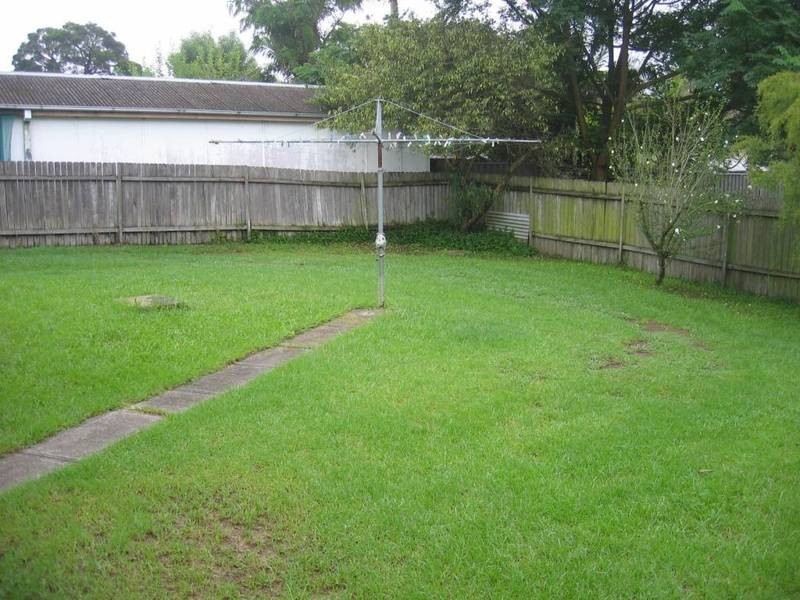 41 Lucena Crescent, Lethbridge Park NSW 2770