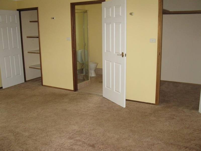 3 Taree Place, Dharruk NSW 2770
