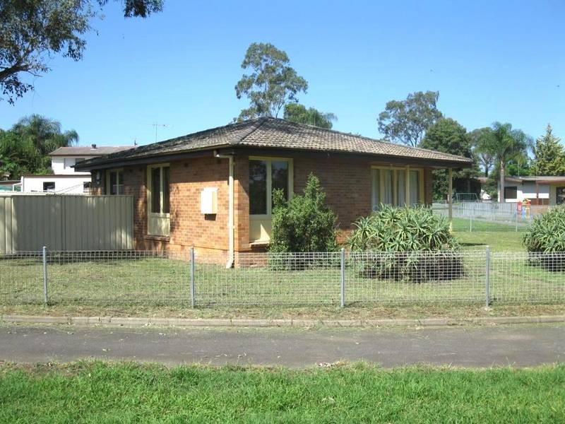 9 Mudie Place, Blackett NSW 2770