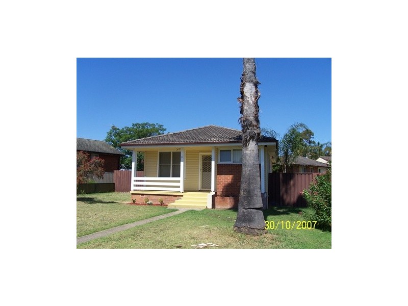 39 VINCENNES CRESCENT, Tregear NSW 2770