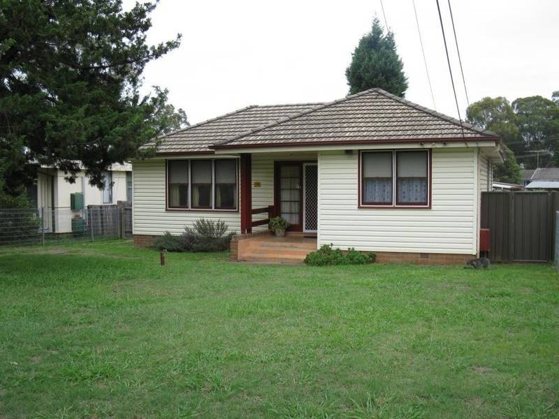 10 Toricelli Avenue, Whalan NSW 2770